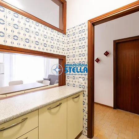 Apollo Apartment *