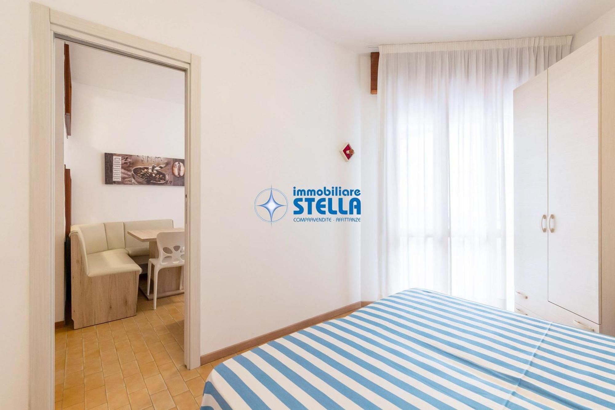 Apollo Apartment *